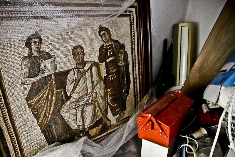 Virgile dans sa remise. Musée du Bardo, Tunis, août 2011.