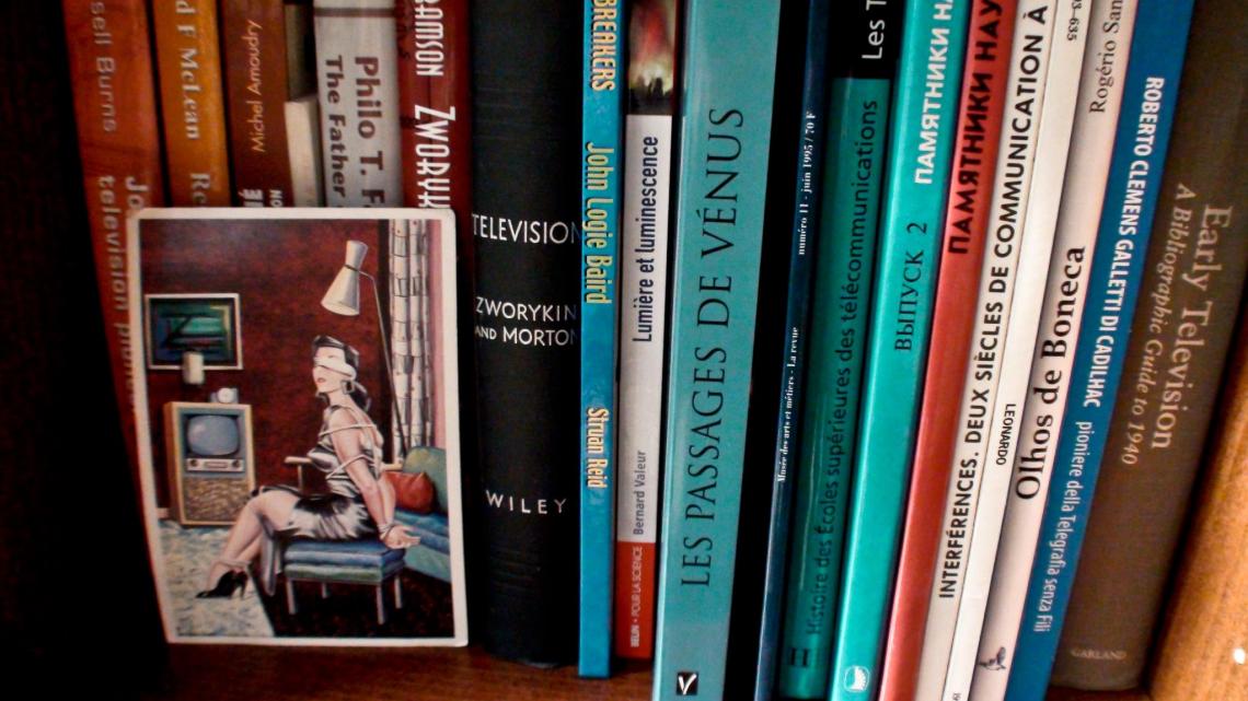  Un coin oublié de ma bibliothèque (Strasbourg, juin 2012) (Photo : André Lange-Médart)