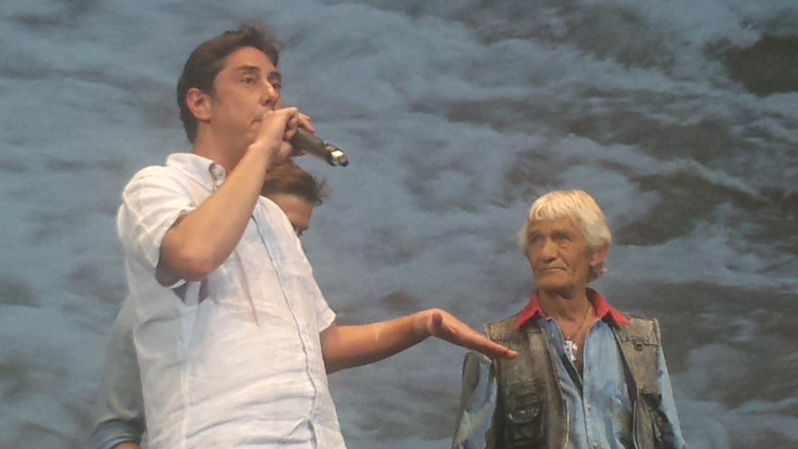 Miguel Gomes présente le troisième volume de ses "Mille et une nuits", Cannes, 20 mai 2015.