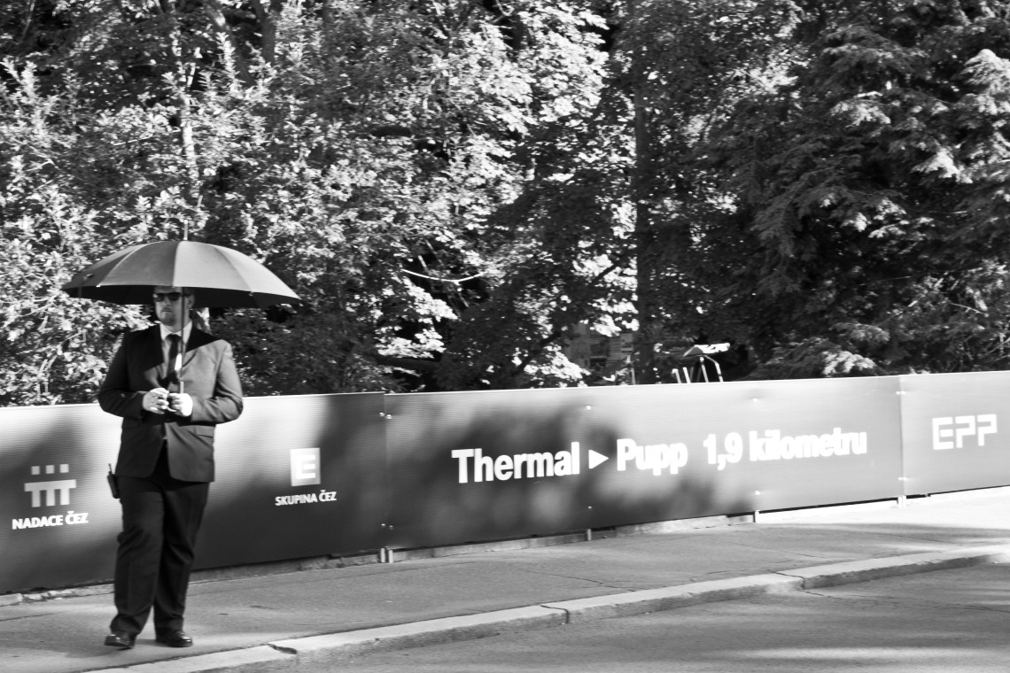 Gardien protecteur de sponsors.  Photo André Lange-Médart.