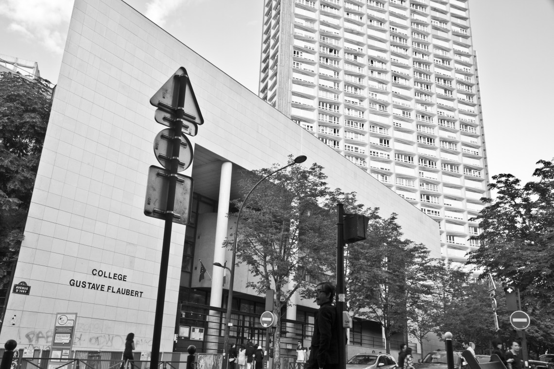  Le Collège Gustave Flaubert, Avenue d'Ivry, XIIIème arrondissement. Photo André Lange-Médart.
