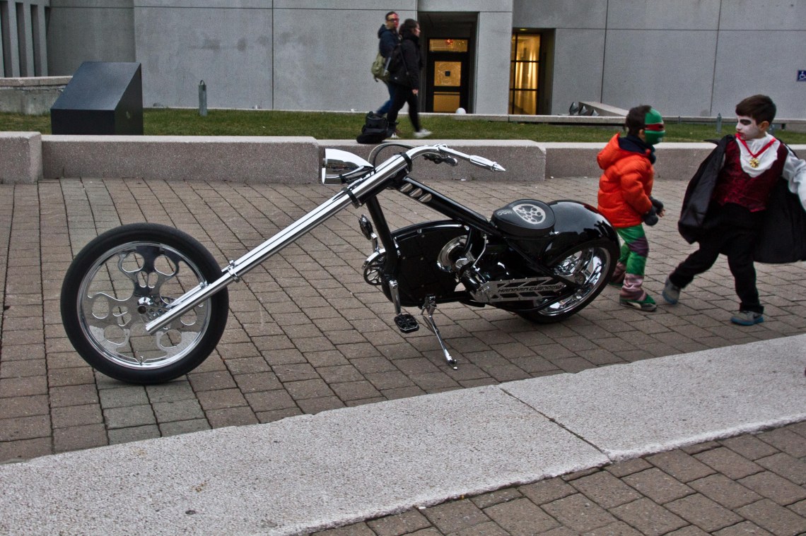Jeunes zombies easy rider (Photo : André Lange-Médart)
