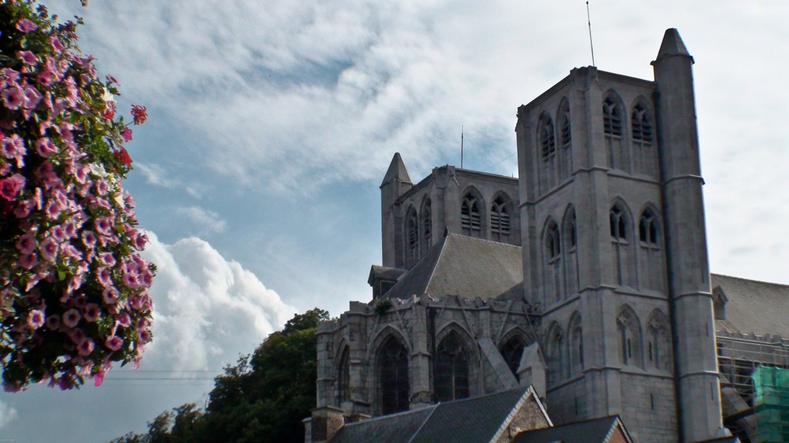 Collégiale de Huy (juillet 2009). Photo André Lange-Médart