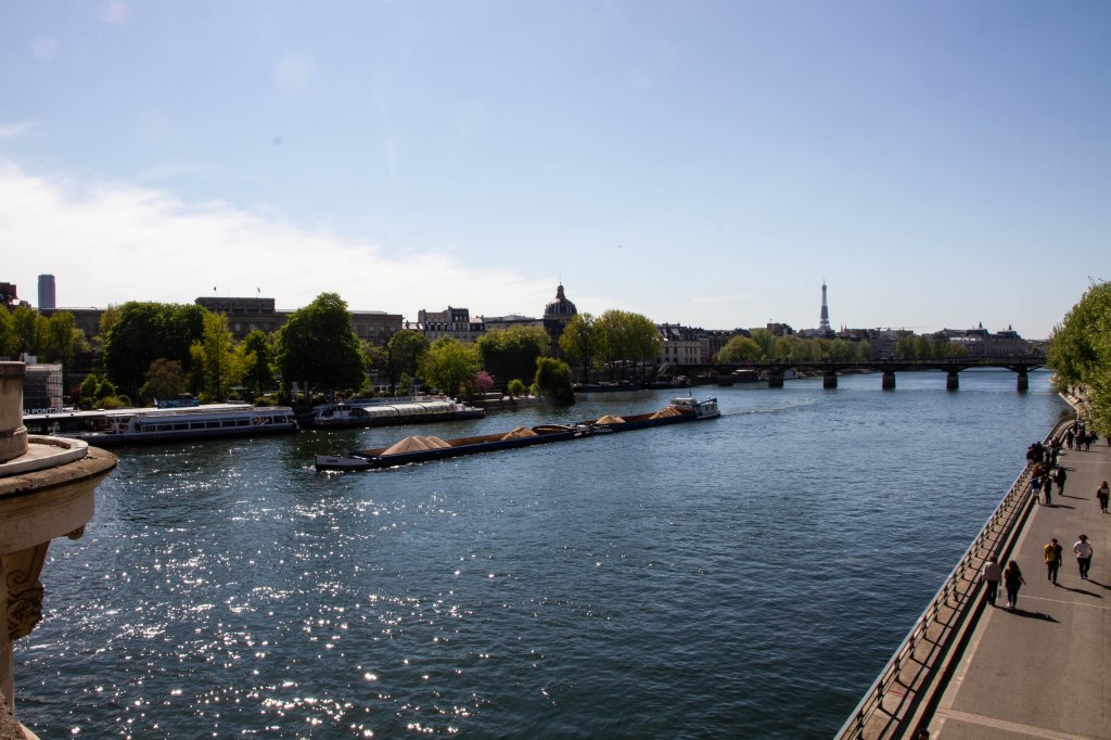 Cette image a un attribut alt vide ; le nom du fichier est promenade-104.jpg